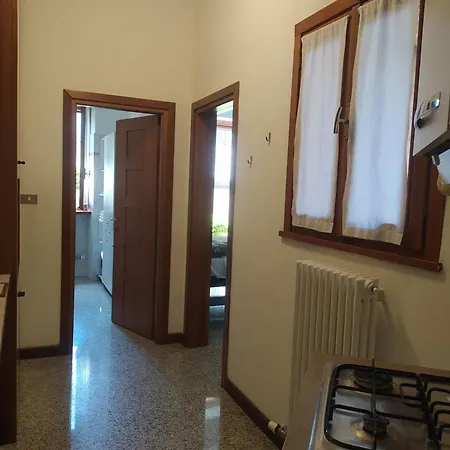 Apartment Il Giardino Dei Fiori -free Private Parking Mandello del Lario